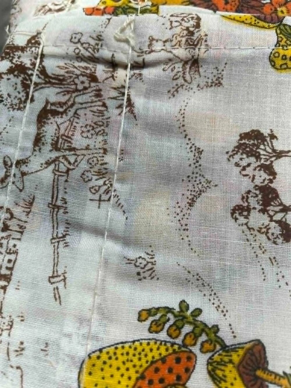 Vtg 70s Mushroom Woodland Toile Fabric Craft Lot 12 Pcs 11+ Yds Total Hemmed - Picture 5 of 7